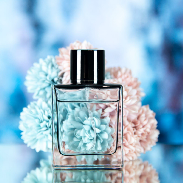 Enormous sillage on sale perfumes