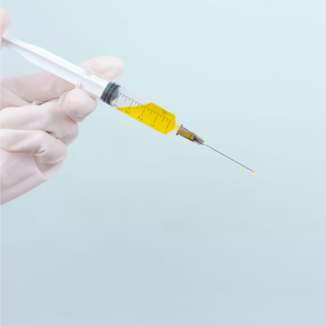 Choosing Between Cosmetic Surgery and Natural Treatments for Skin