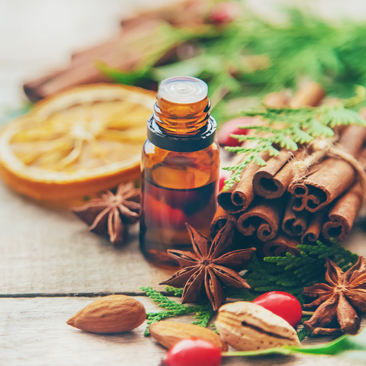 10 Holiday Season Essential Oil Recipes