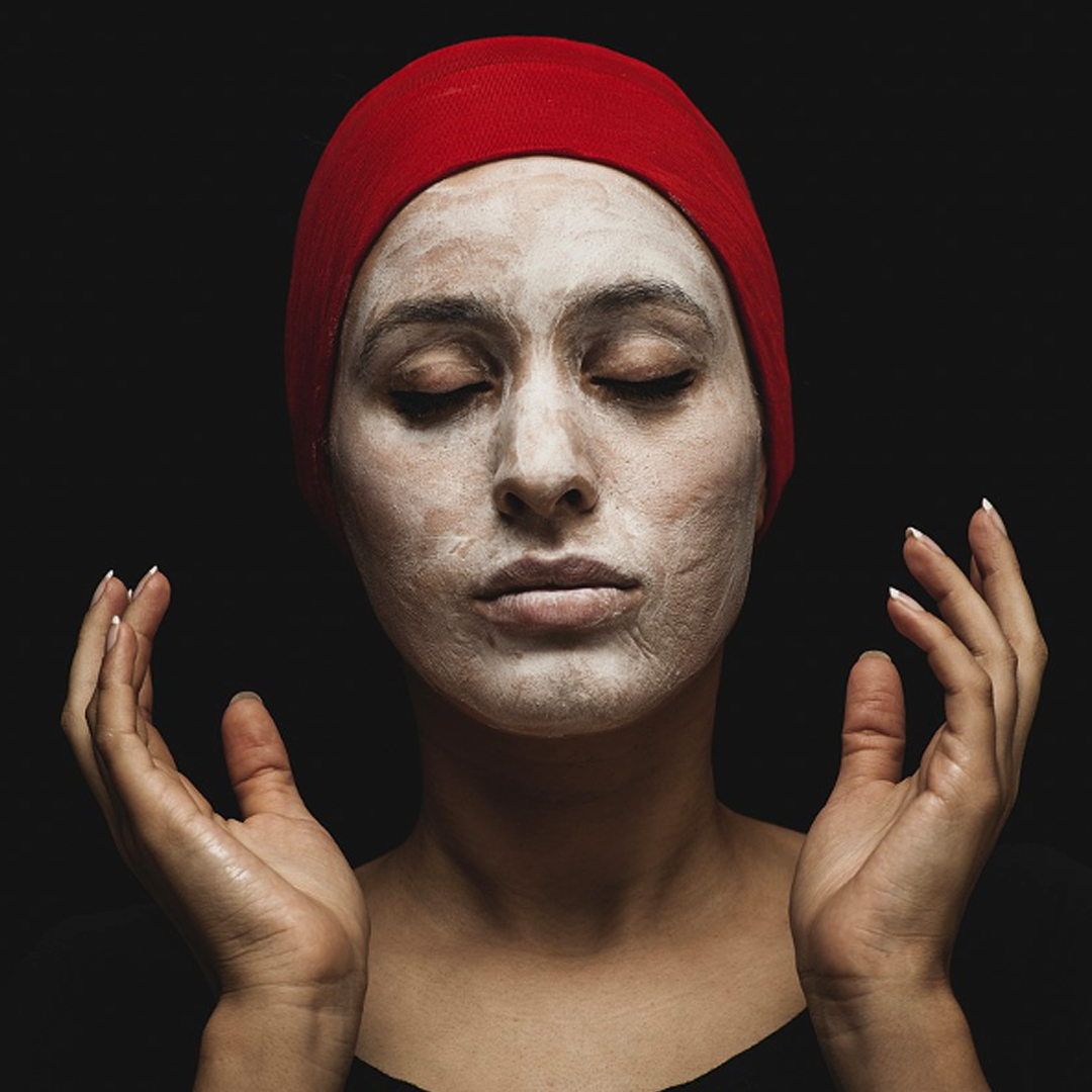 Image Source: Pixabay (https://pixabay.com/photos/clay-mask-woman-skincare-face-mask-6125004/)