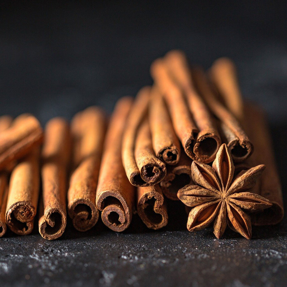 A Guide to Woodsy, Earthy, and Spicy Essential Oils