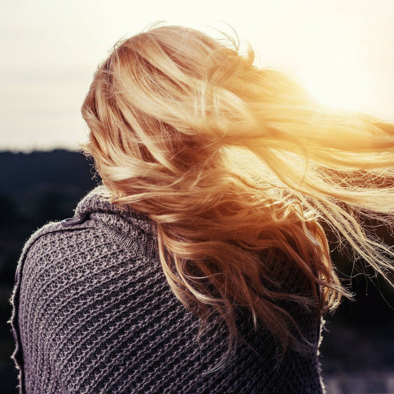 Essential Oils for Frizzy Hair