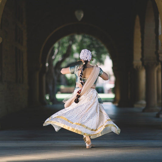 Balancing Ayurvedic Doshas with Essential Oils